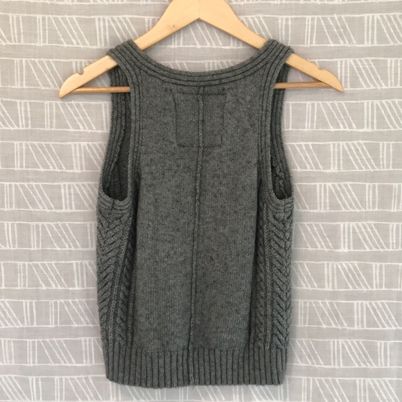 American Eagle Vest - Picture 7 of 9